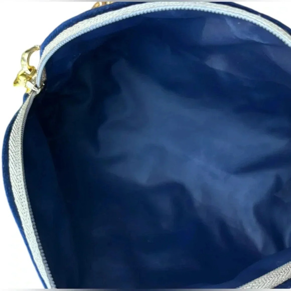‘CD’ Logo Navy Velvet Beauty Pouch+Unbranded Chain Crossbody - Picture 11 of 15